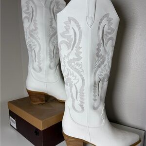 White Western Cowboy Boots